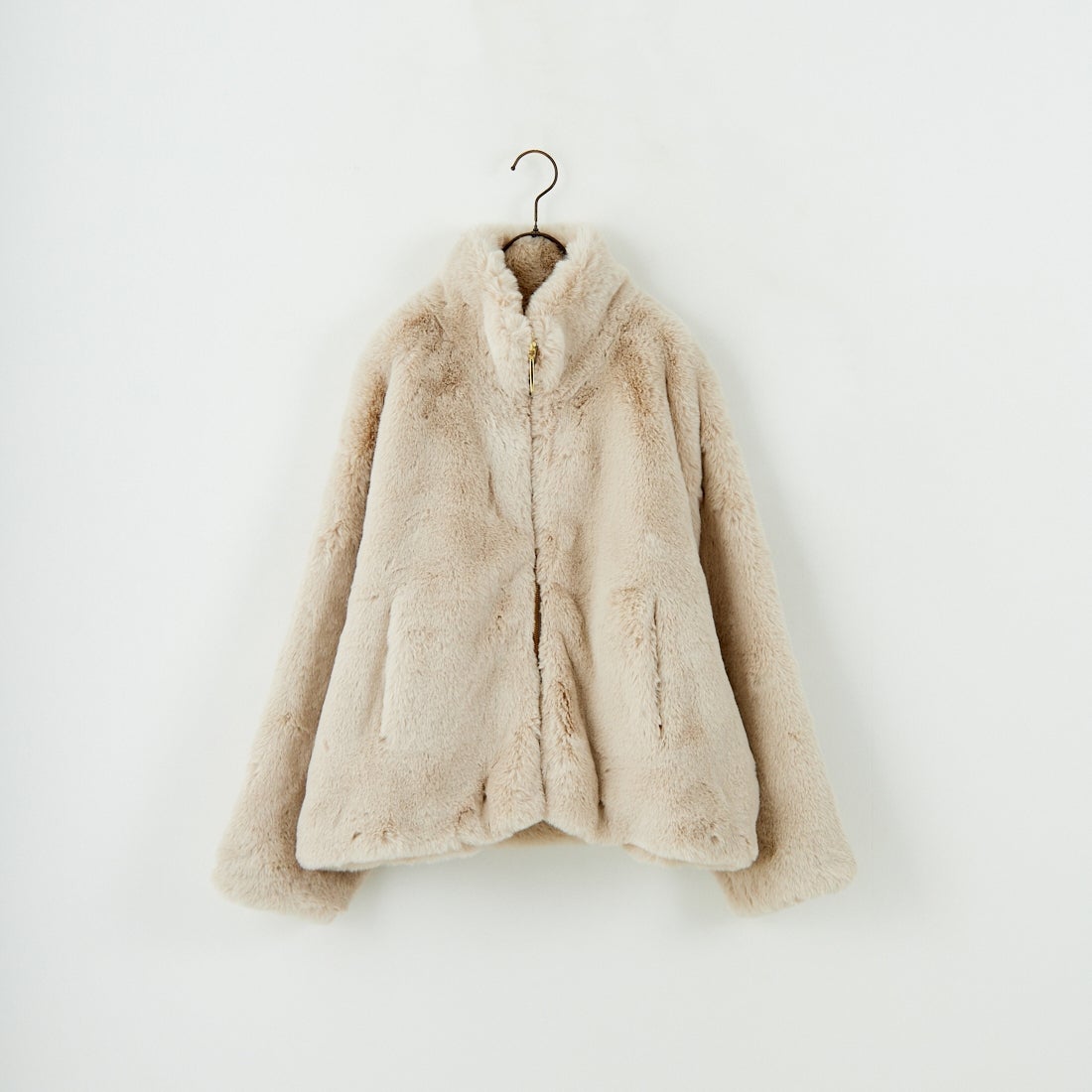 Jeans Factory Clothes [ジーンズファクトリークローズ] エコファーオーバーサイズブルゾン [330023] 153 ﾍﾞｰｼﾞｭ