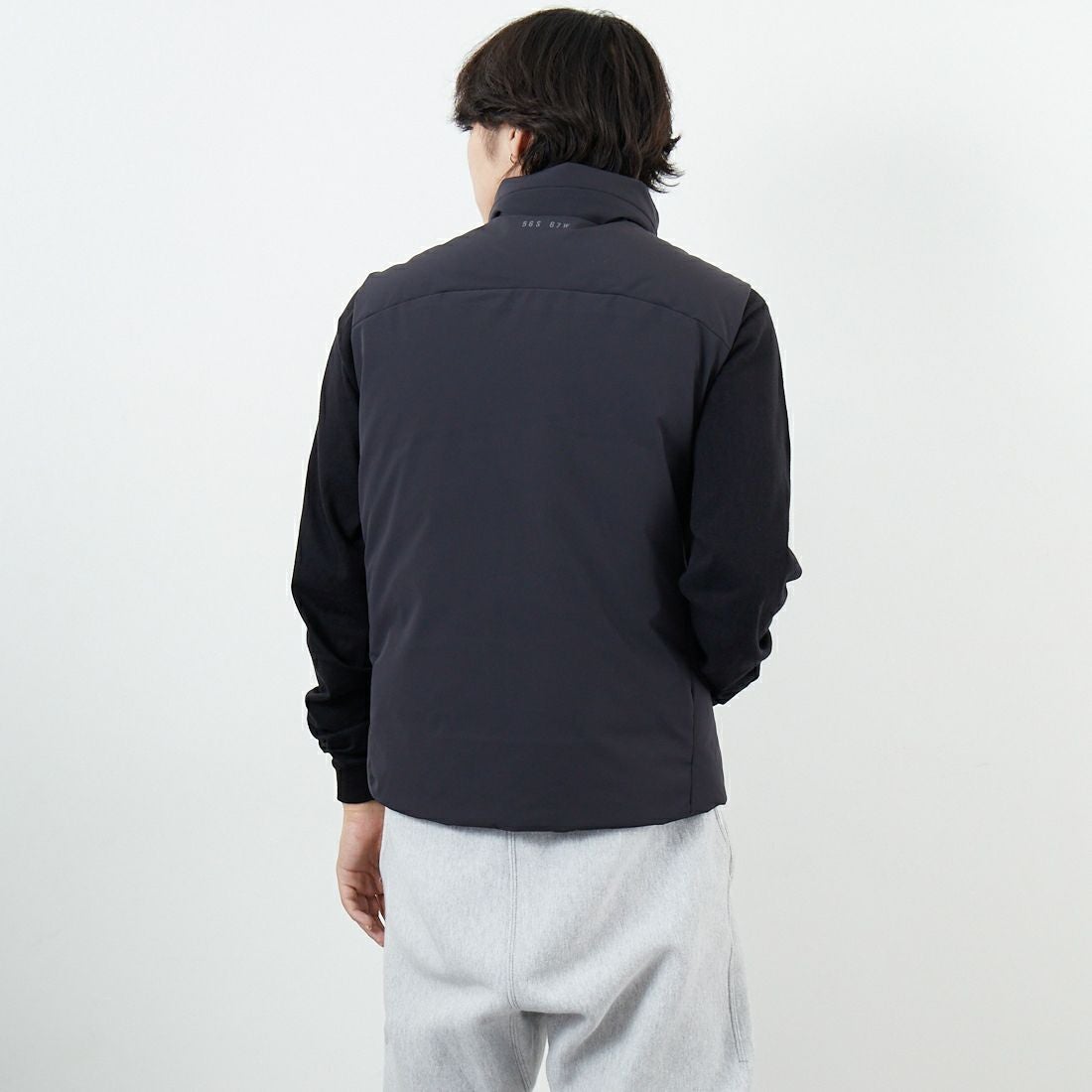 CAPE HORN [ケープホーン] FJORD ダウンベスト [B1508] 500 BLACK &&モデル身長：179cm 着用サイズ：48&&