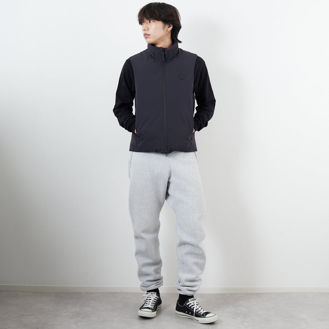 CAPE HORN [ケープホーン] FJORD ダウンベスト [B1508] 500 BLACK &&モデル身長：179cm 着用サイズ：48&&