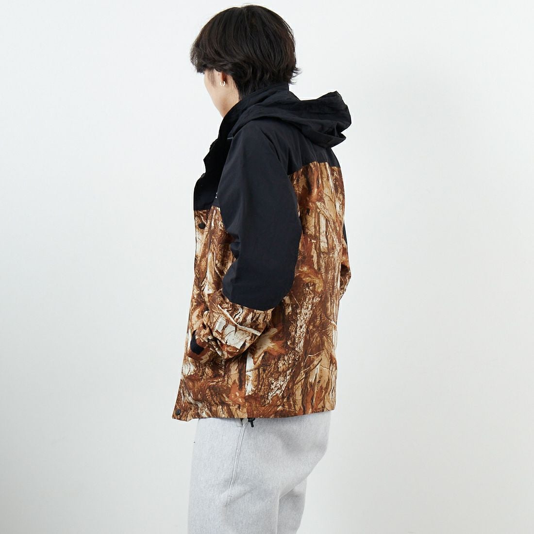 THE NORTH FACE [ザ ノースフェイス] ノベルティハイドレナウィンドジャケット [NP72553] FF &&モデル身長：179cm 着用サイズ：M&&