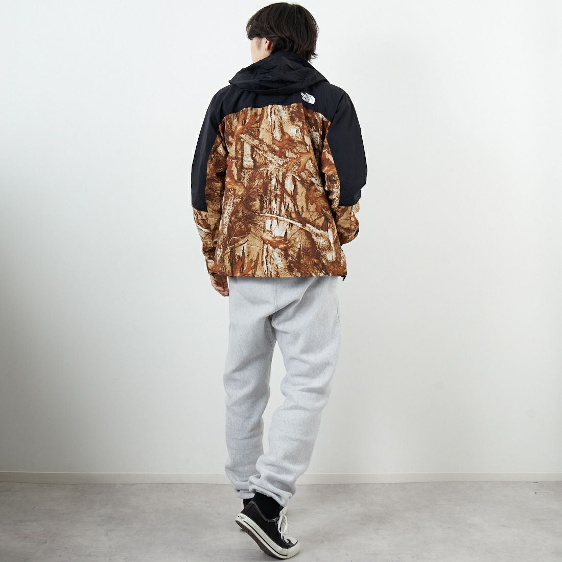 THE NORTH FACE [ザ ノースフェイス] ノベルティハイドレナウィンドジャケット [NP72553] FF &&モデル身長：179cm 着用サイズ：M&&