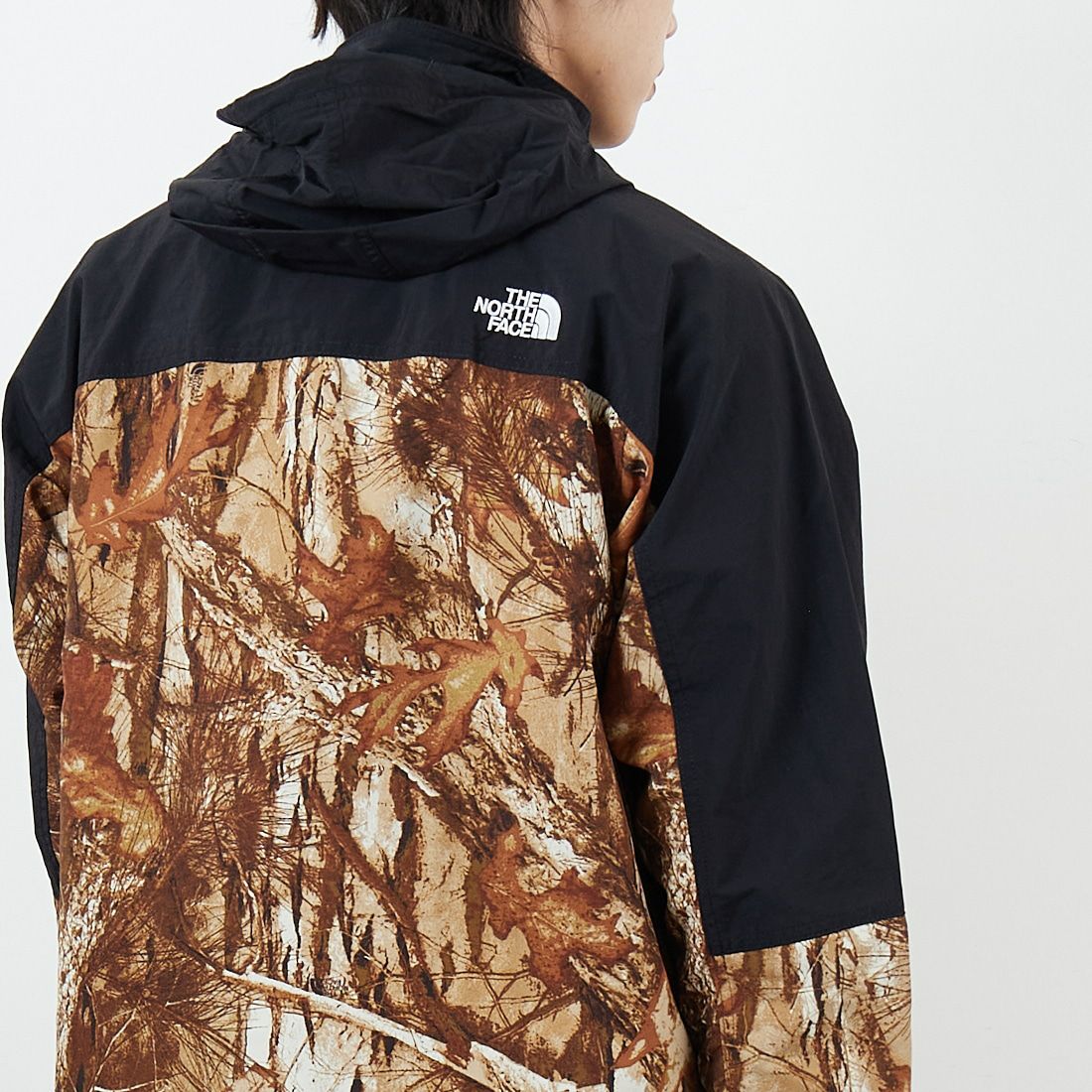 THE NORTH FACE [ザ ノースフェイス] ノベルティハイドレナウィンドジャケット [NP72553] FF &&モデル身長：179cm 着用サイズ：M&&
