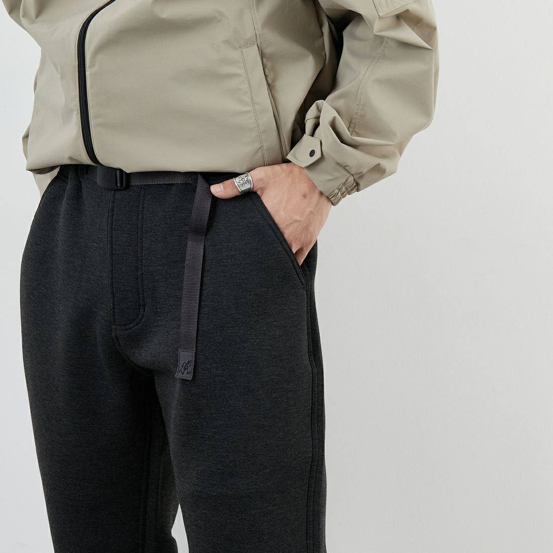 GRAMiCCi [グラミチ] 別注 テックニット スリムパンツ [GUP5-F1021-JF] CAHRCOAL