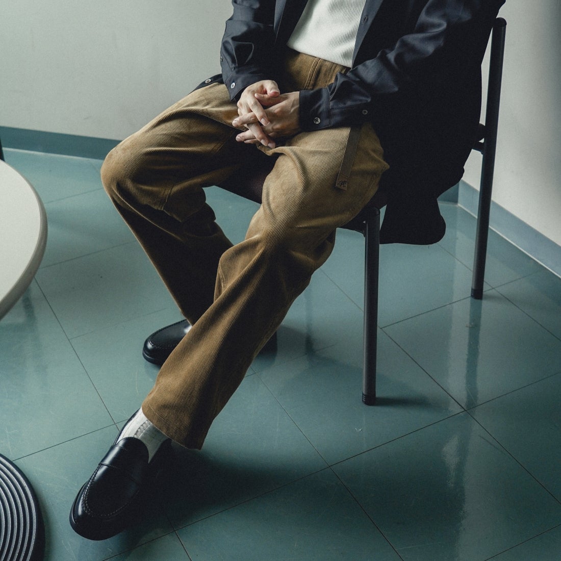 GRAMiCCi [グラミチ] 別注 コーデュロイ エブリデイパンツ [GUP5-F1022-JF] CAMEL &&モデル身長：168cm 着用サイズ：L&&