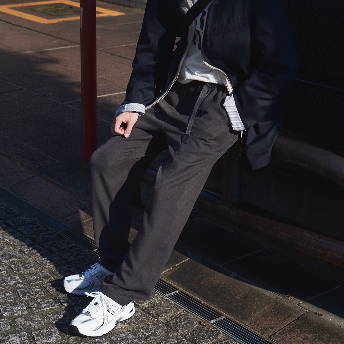 GRAMiCCi [グラミチ] 別注 ウールライク エブリデイパンツ [GUP5-F1024-JF] CHARCOAL &&モデル身長：168cm 着用サイズ：L&&