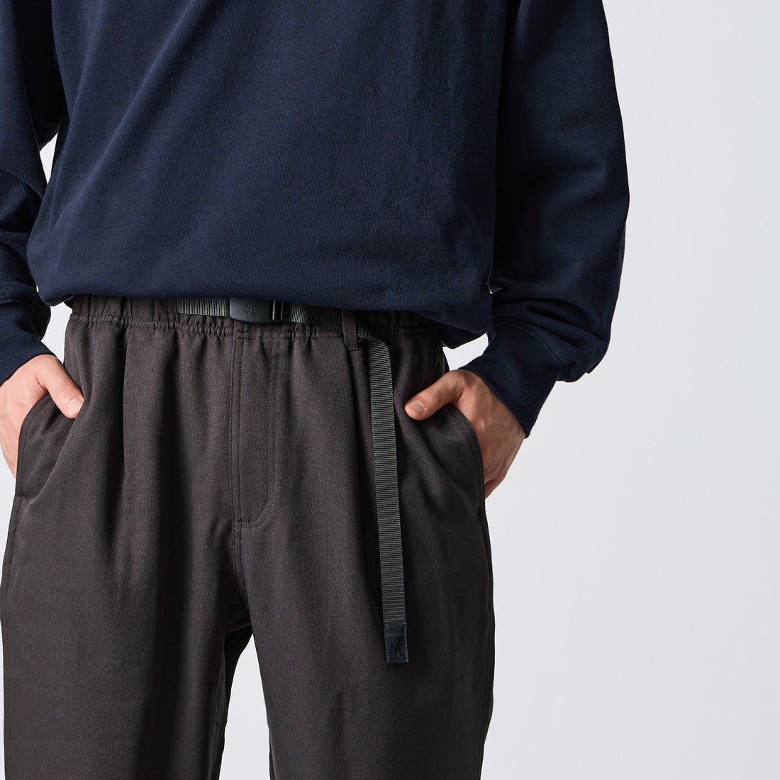 GRAMiCCi [グラミチ] 別注 ウールライク エブリデイパンツ [GUP5-F1024-JF] CHARCOAL &&モデル身長：177cm 着用サイズ：L&&