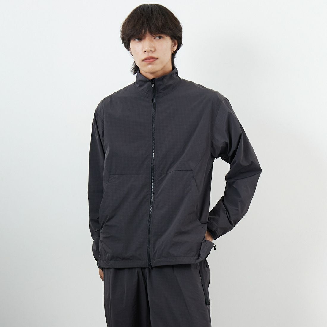 Goldwin [ゴールドウィン] ドープダイド リップストップウインドジャケット [GL15330] CG &&モデル身長：179cm 着用サイズ：2&&