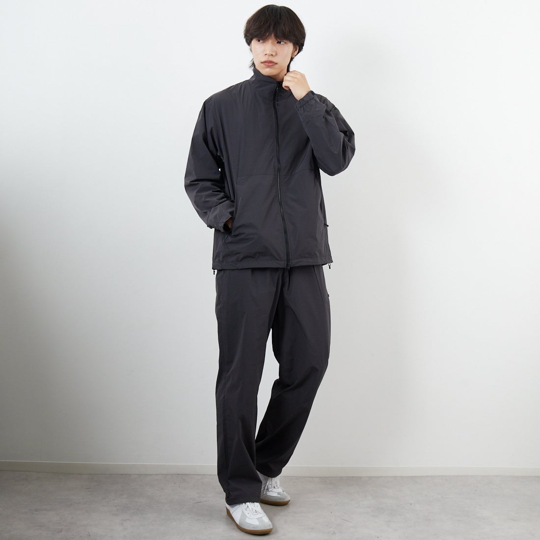 Goldwin [ゴールドウィン] ドープダイド リップストップウインドジャケット [GL15330] CG &&モデル身長：179cm 着用サイズ：2&&