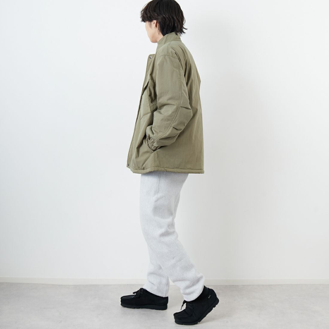ARMY TWILL SANFORIZED [アーミーツイル サンフォライズド] 別注 中綿入り ケミカルプロテクトジャケット [AM-2554501-INT-JF] KHAKI &&モデル身長：179cm 着用サイズ：L&&