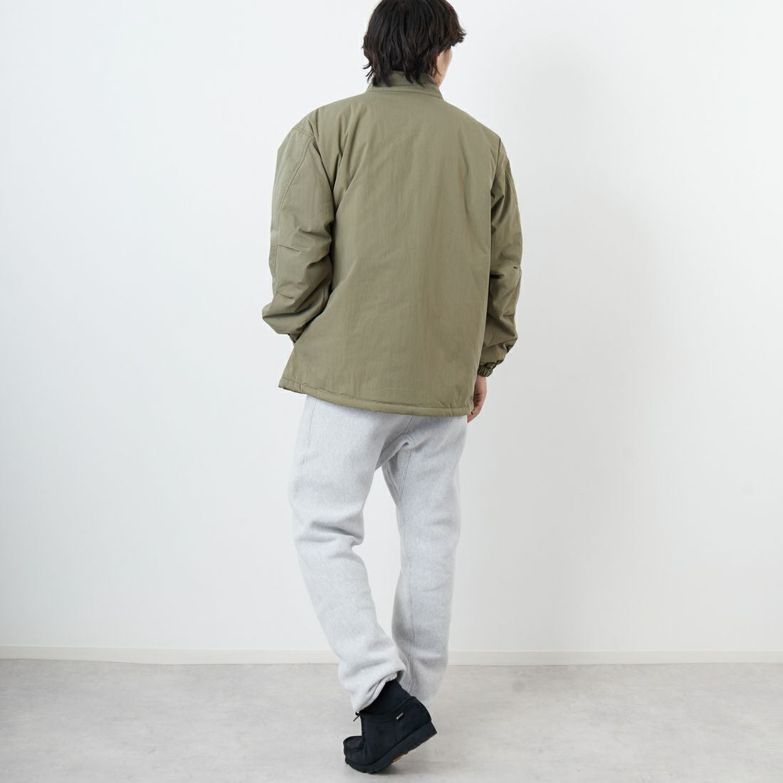 ARMY TWILL SANFORIZED [アーミーツイル サンフォライズド] 別注 中綿入り ケミカルプロテクトジャケット [AM-2554501-INT-JF] KHAKI &&モデル身長：179cm 着用サイズ：L&&