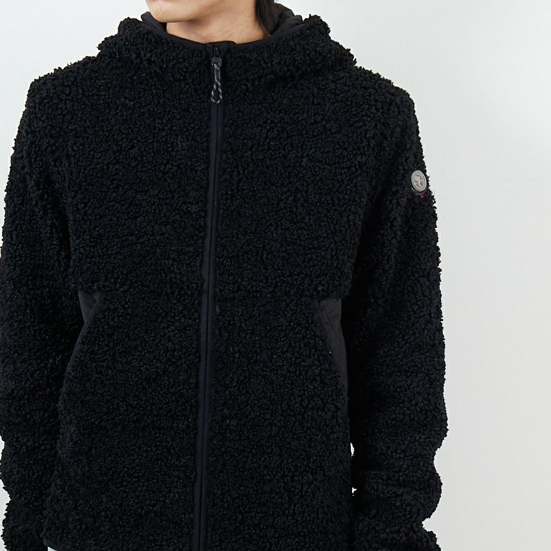 CAPE HORN [ケープホーン] LENNOX ボアブルゾン [B1578] 500 BLACK &&モデル身長：179cm 着用サイズ：48&&