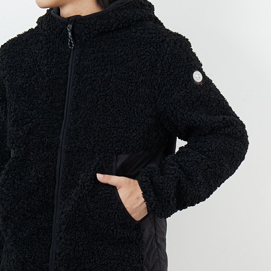 CAPE HORN [ケープホーン] LENNOX ボアブルゾン [B1578] 500 BLACK &&モデル身長：179cm 着用サイズ：48&&