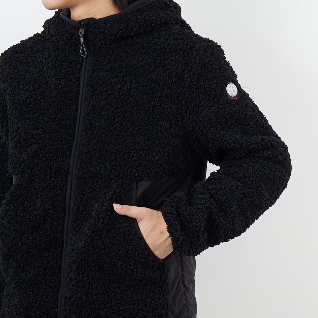 CAPE HORN [ケープホーン] LENNOX ボアブルゾン [B1578] 500 BLACK &&モデル身長：179cm 着用サイズ：48&&