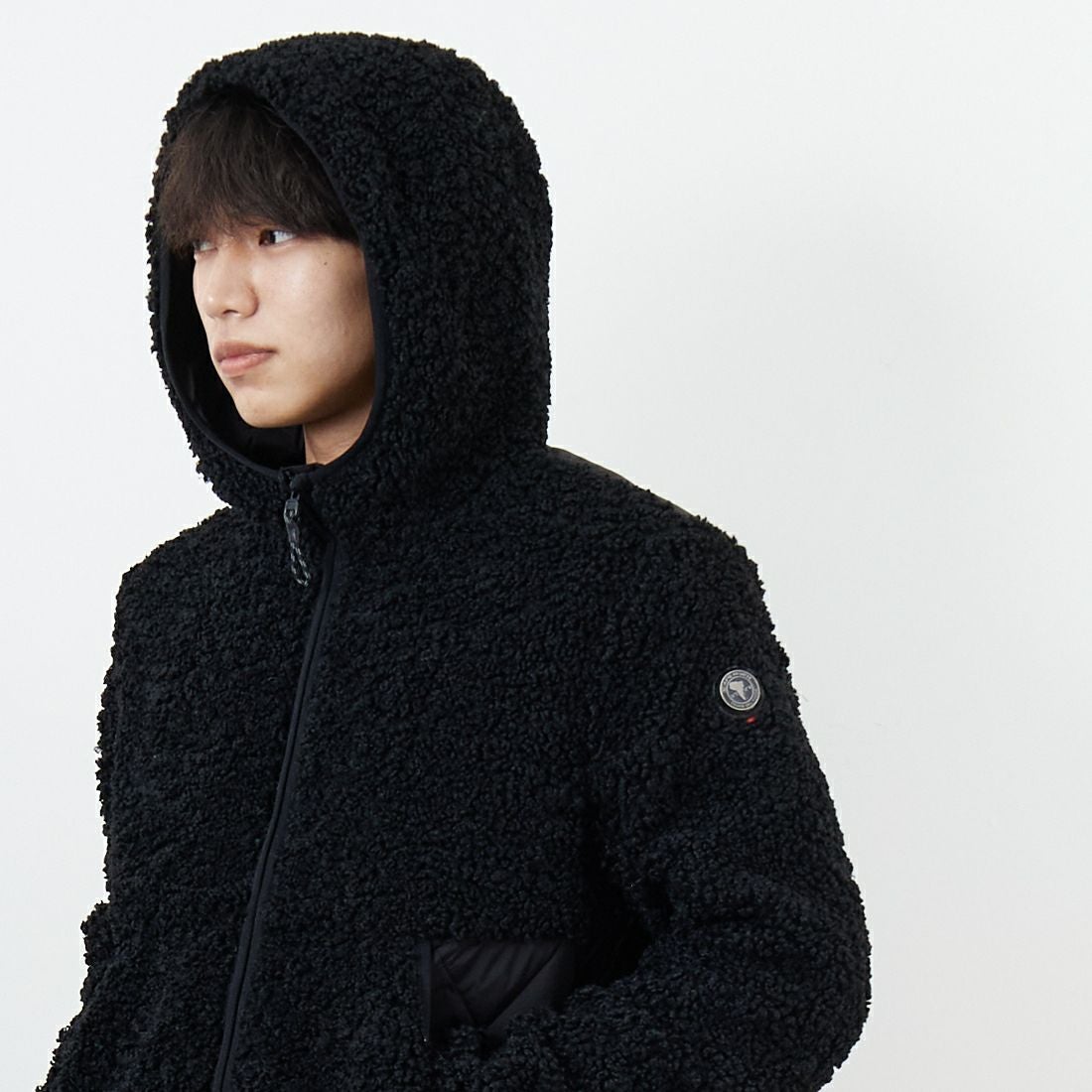 CAPE HORN [ケープホーン] LENNOX ボアブルゾン [B1578] 500 BLACK &&モデル身長：179cm 着用サイズ：48&&