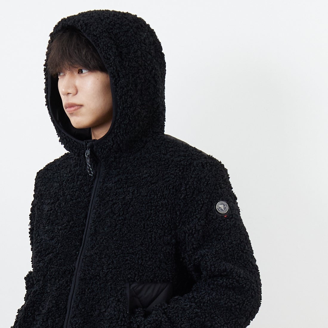 CAPE HORN [ケープホーン] LENNOX ボアブルゾン [B1578] 500 BLACK &&モデル身長：179cm 着用サイズ：48&&