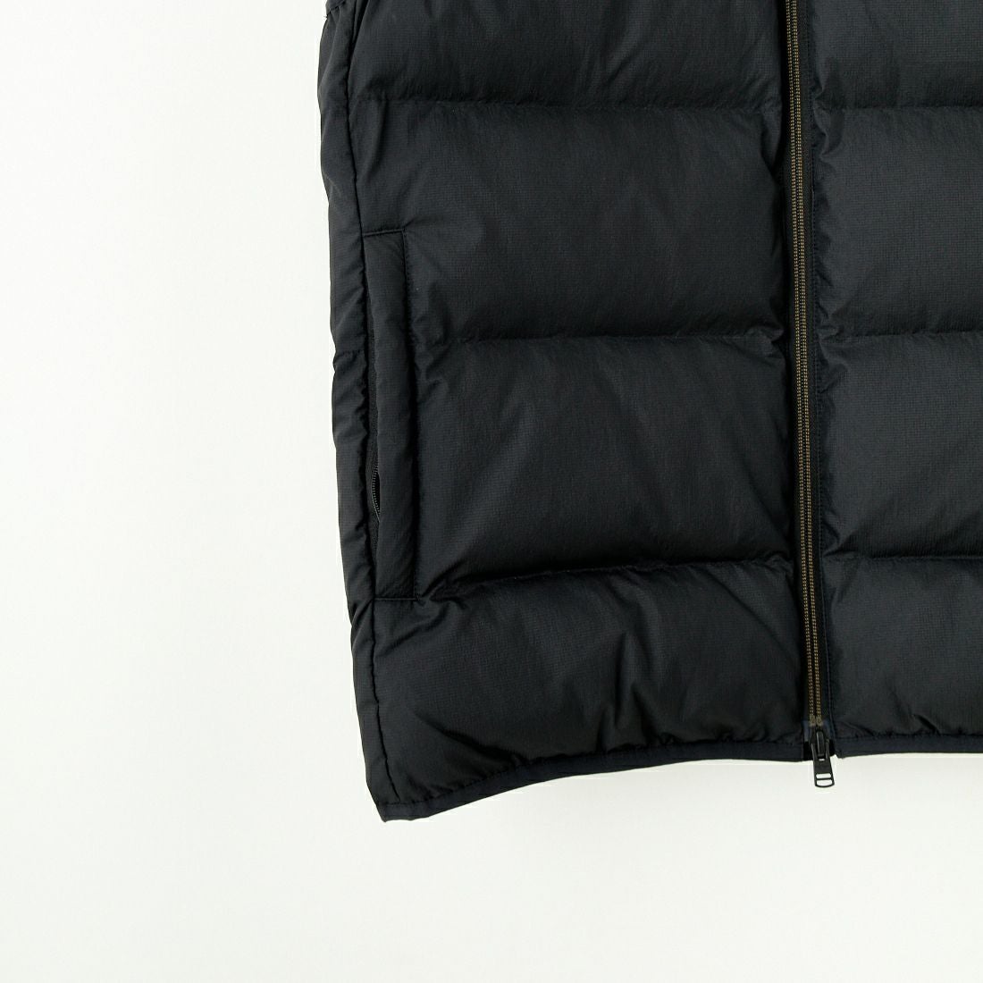 FRED PERRY [フレッドペリー] インサレーテッドジレ [J8522] 102 BLACK