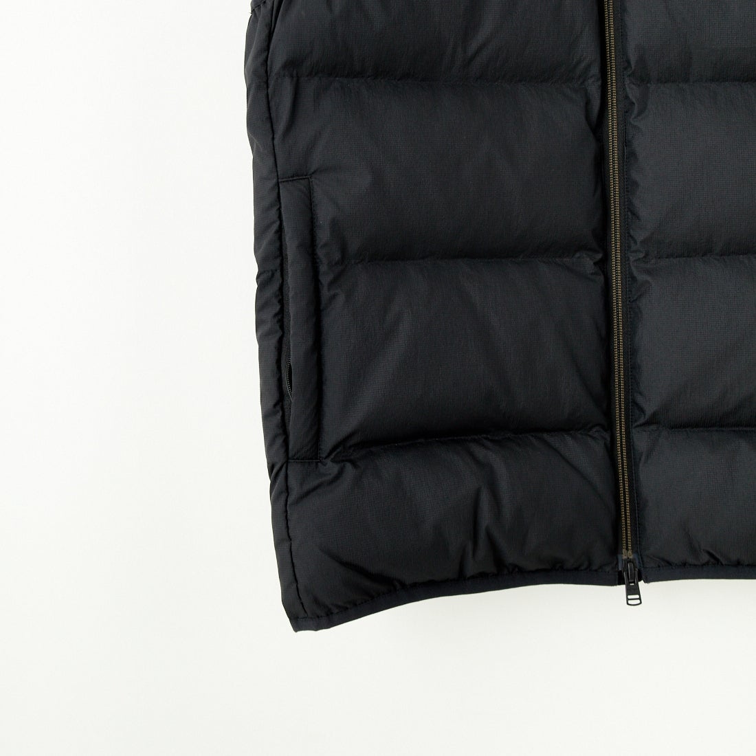 FRED PERRY [フレッドペリー] インサレーテッドジレ [J8522] 102 BLACK