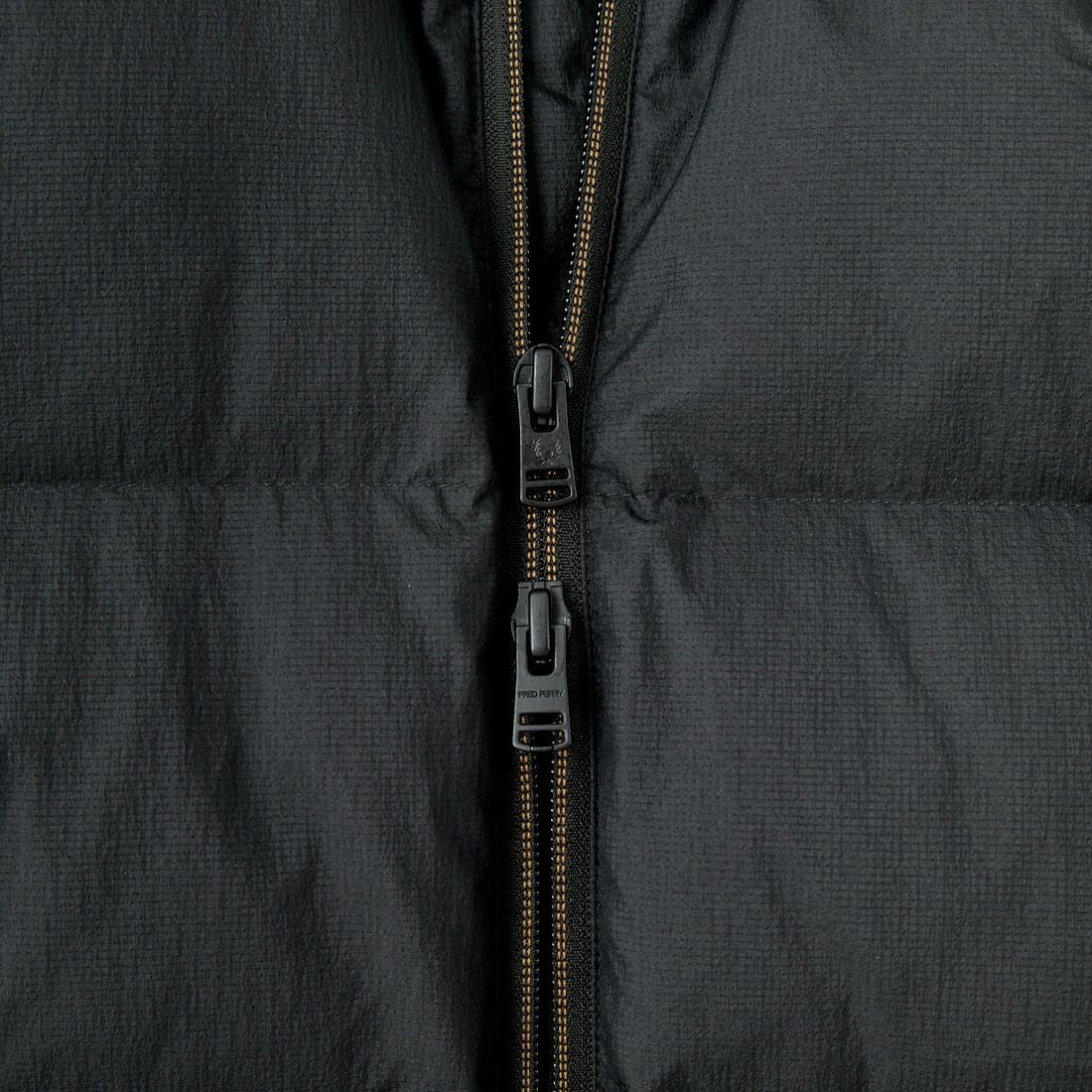 FRED PERRY [フレッドペリー] インサレーテッドジレ [J8522] 102 BLACK