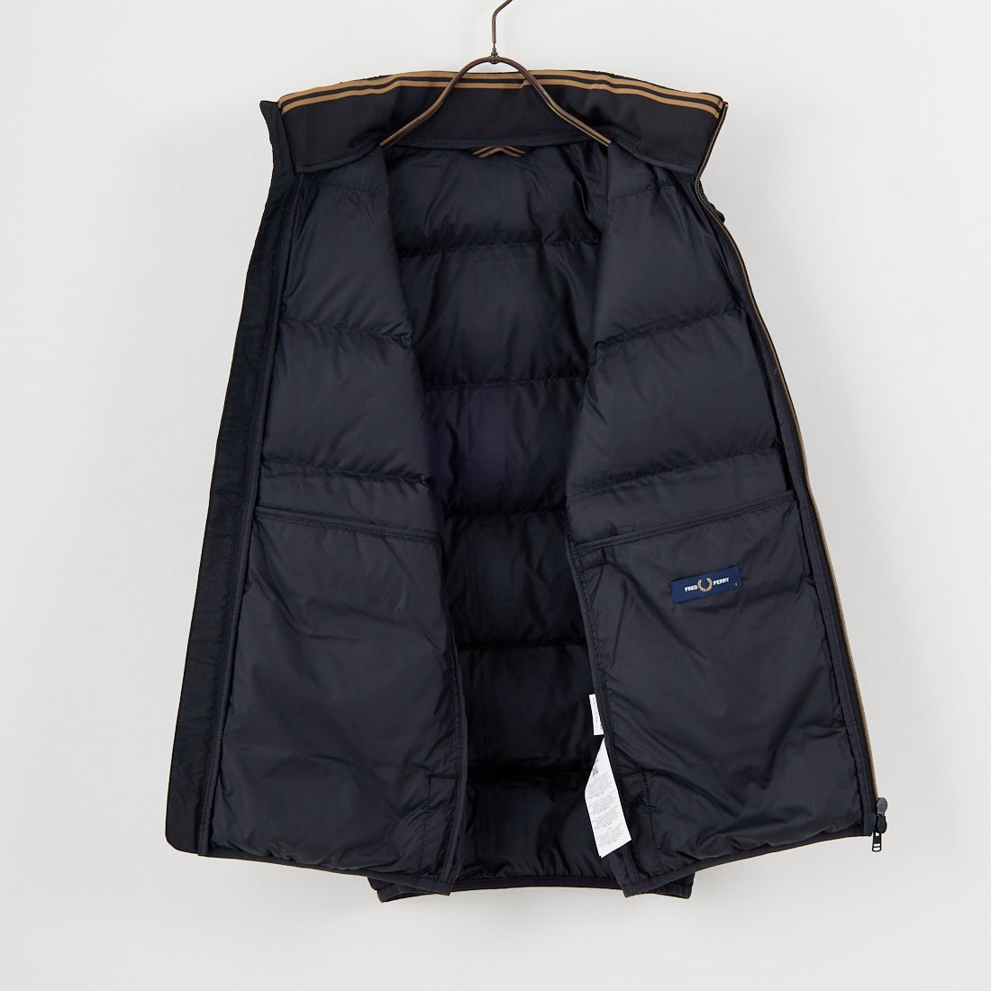 FRED PERRY [フレッドペリー] インサレーテッドジレ [J8522] 102 BLACK