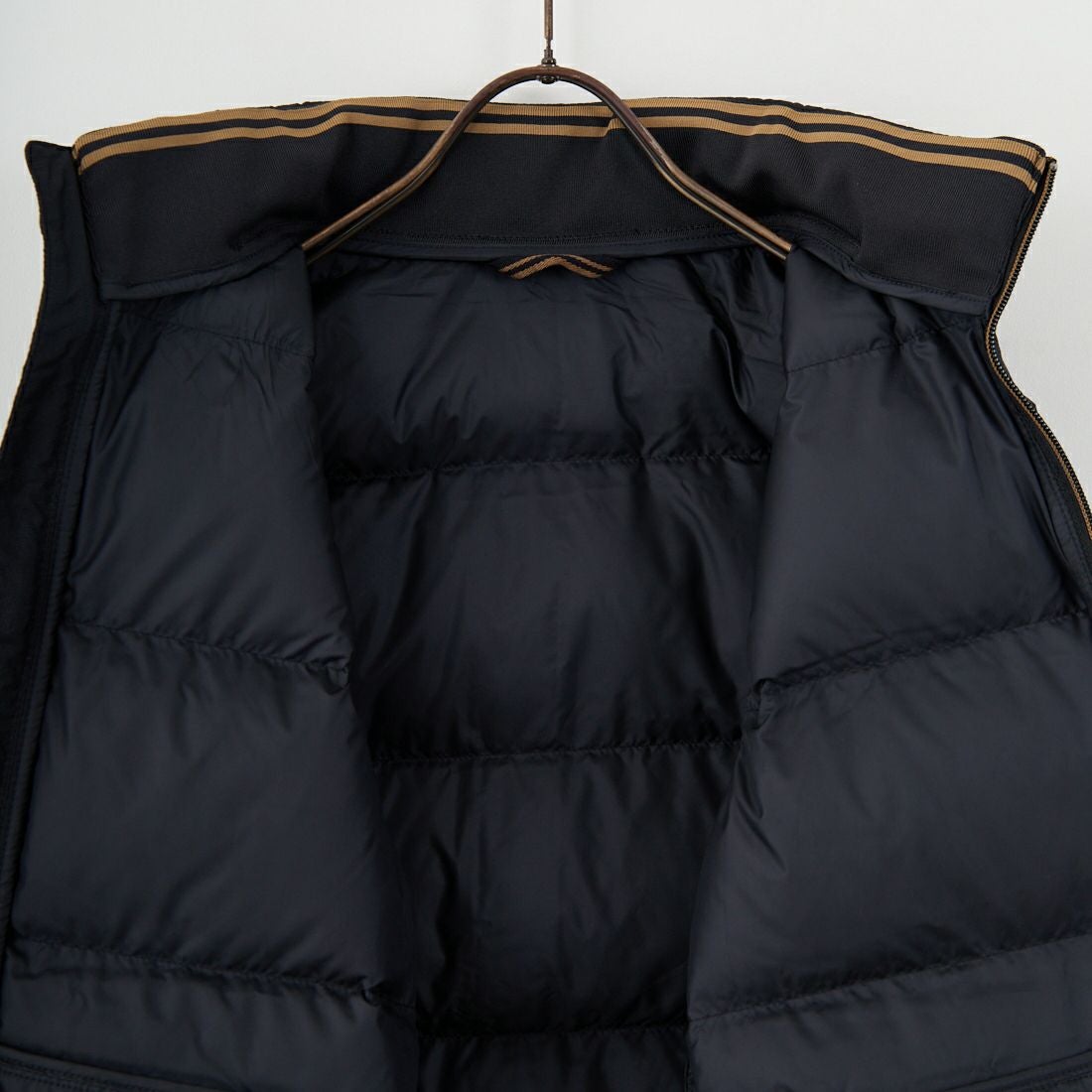 FRED PERRY [フレッドペリー] インサレーテッドジレ [J8522] 102 BLACK