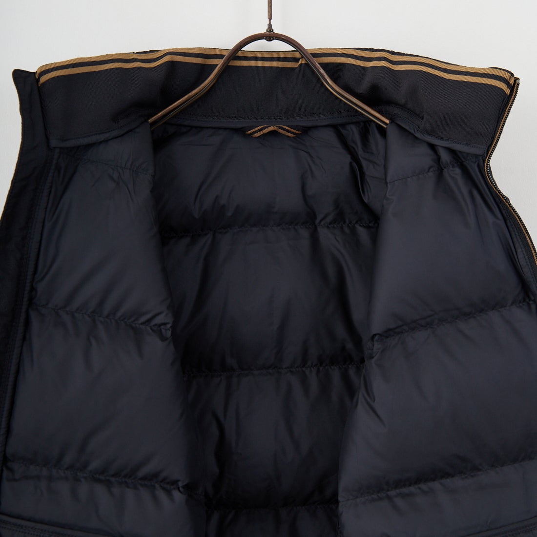 FRED PERRY [フレッドペリー] インサレーテッドジレ [J8522] 102 BLACK