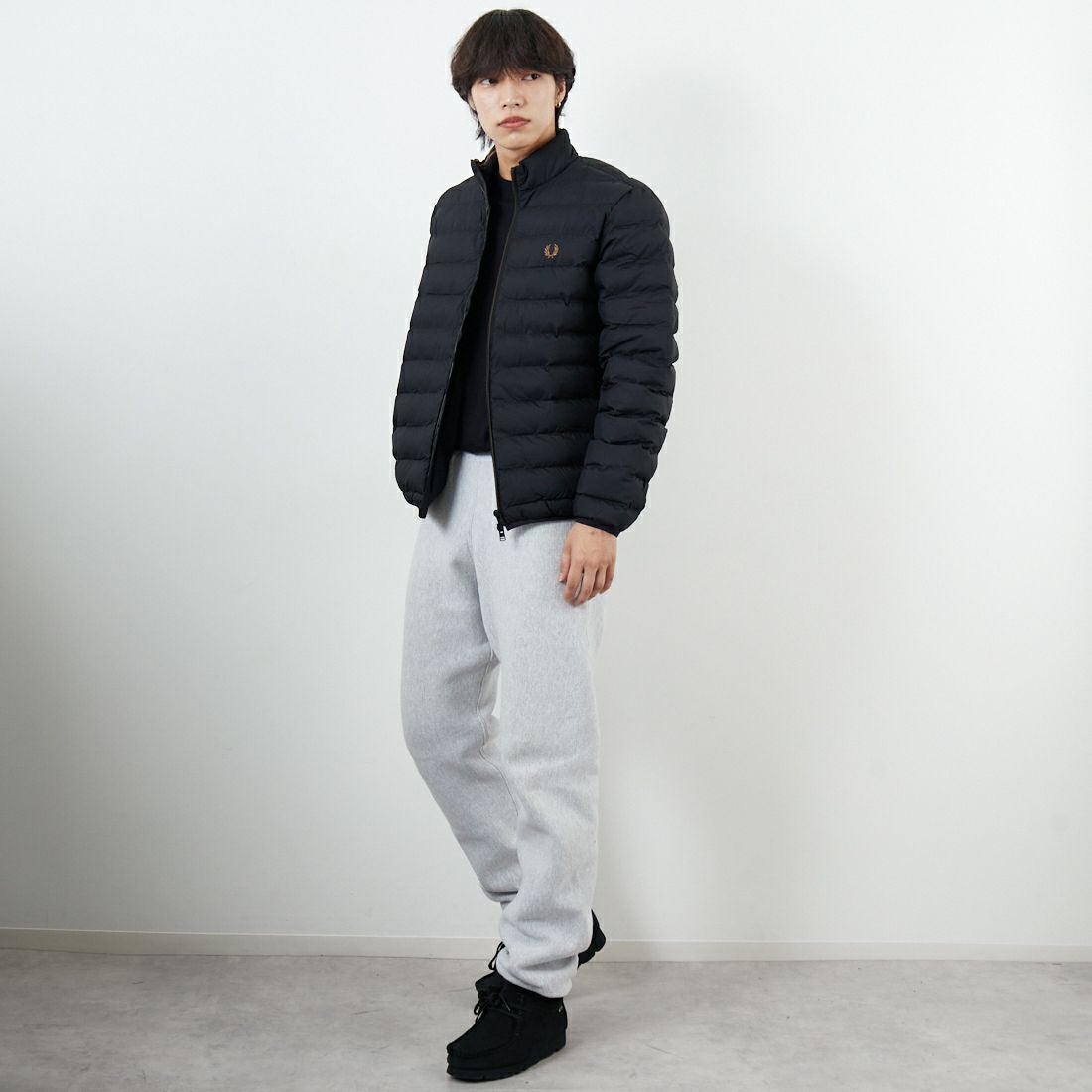 FRED PERRY [フレッドペリー] インサレーテッドジャケット [J4564] 102 BLACK &&モデル身長：179cm 着用サイズ：M&&