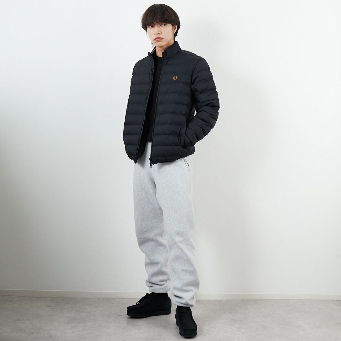 FRED PERRY [フレッドペリー] インサレーテッドジャケット [J4564] 102 BLACK &&モデル身長：179cm 着用サイズ：M&&