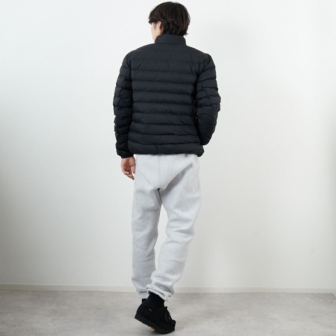 FRED PERRY [フレッドペリー] インサレーテッドジャケット [J4564] 102 BLACK &&モデル身長：179cm 着用サイズ：M&&