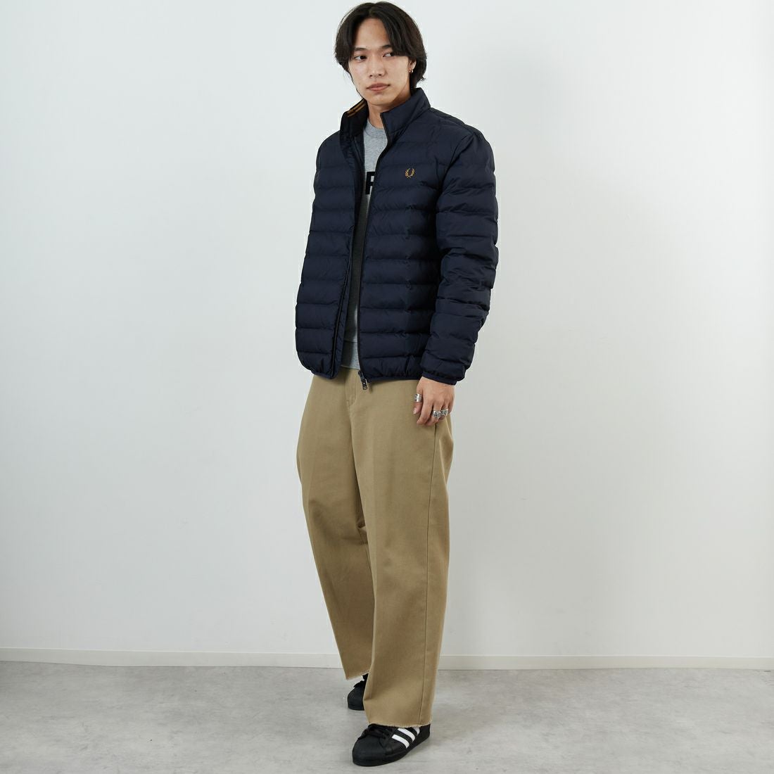 FRED PERRY [フレッドペリー] インサレーテッドジャケット [J4564] 248 NAVY &&モデル身長：179cm 着用サイズ：L&&