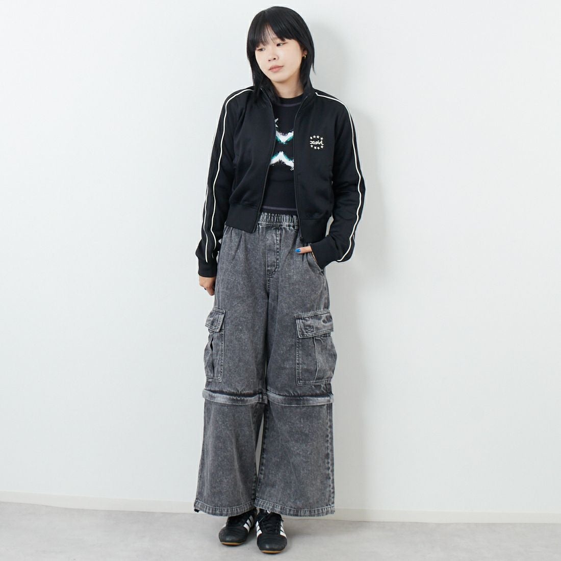 X-girl [エックスガール] ウォッシュド 2WAYワイドカーゴパンツ [105253031001] BLACK &&モデル身長：167cm 着用サイズ：S&&