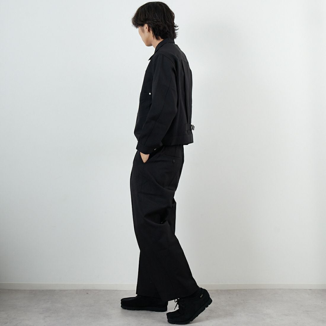 SLICK [スリック] テックツイルトラッカージャケット [5111026] 700 BLACK &&モデル身長：179cm 着用サイズ：1&&