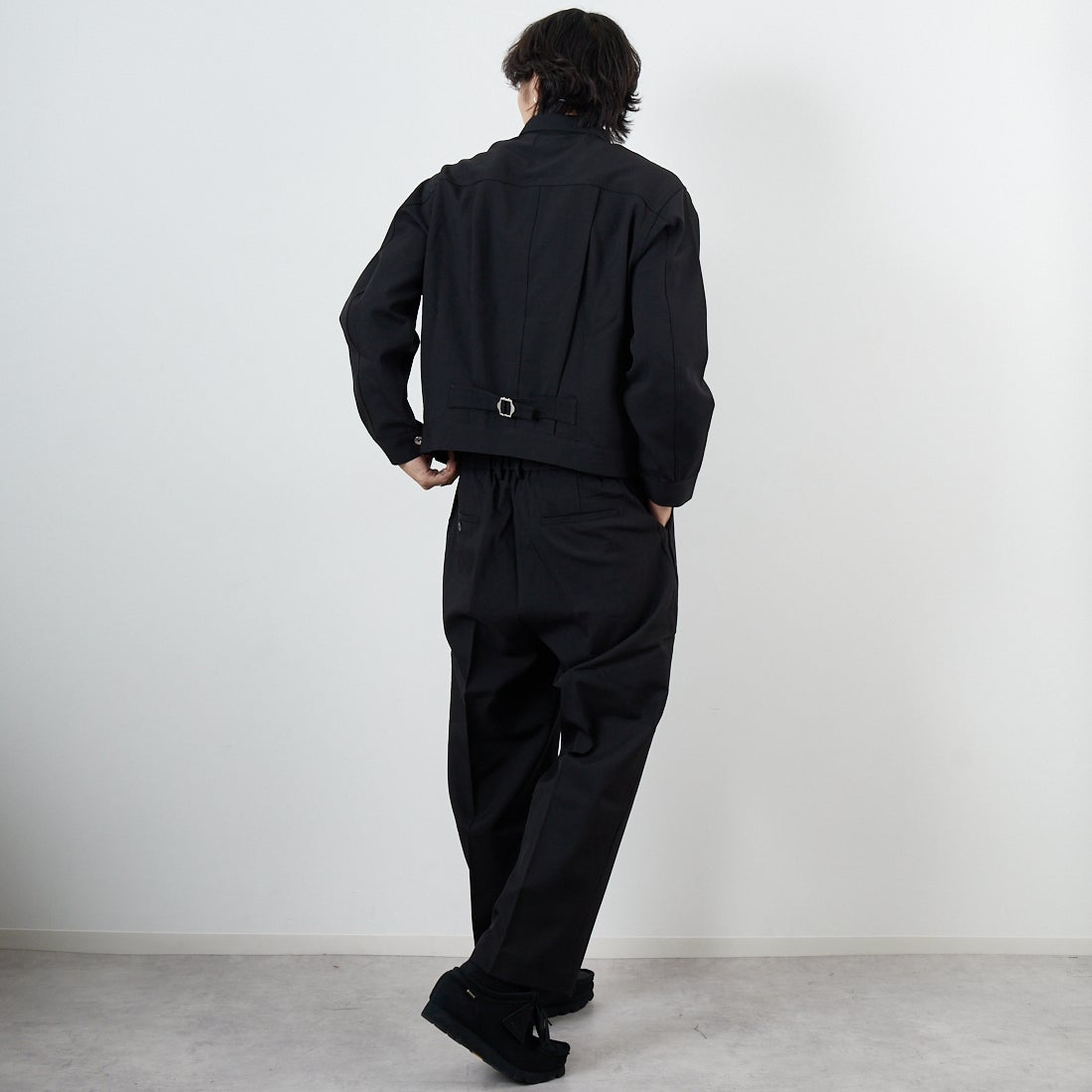 SLICK [スリック] テックツイルトラッカージャケット [5111026] 700 BLACK &&モデル身長：179cm 着用サイズ：1&&