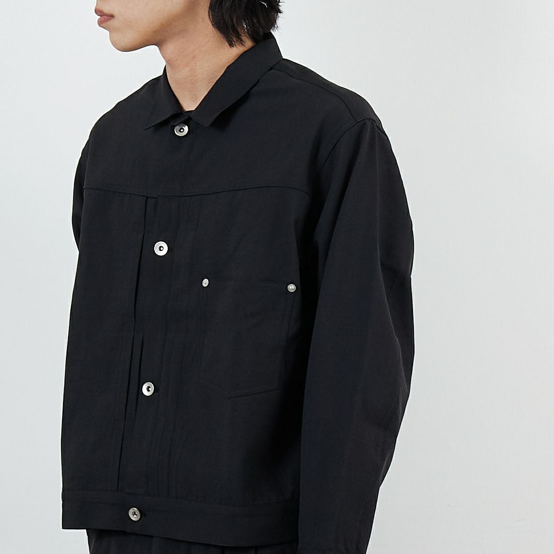 SLICK [スリック] テックツイルトラッカージャケット [5111026] 700 BLACK &&モデル身長：179cm 着用サイズ：1&&