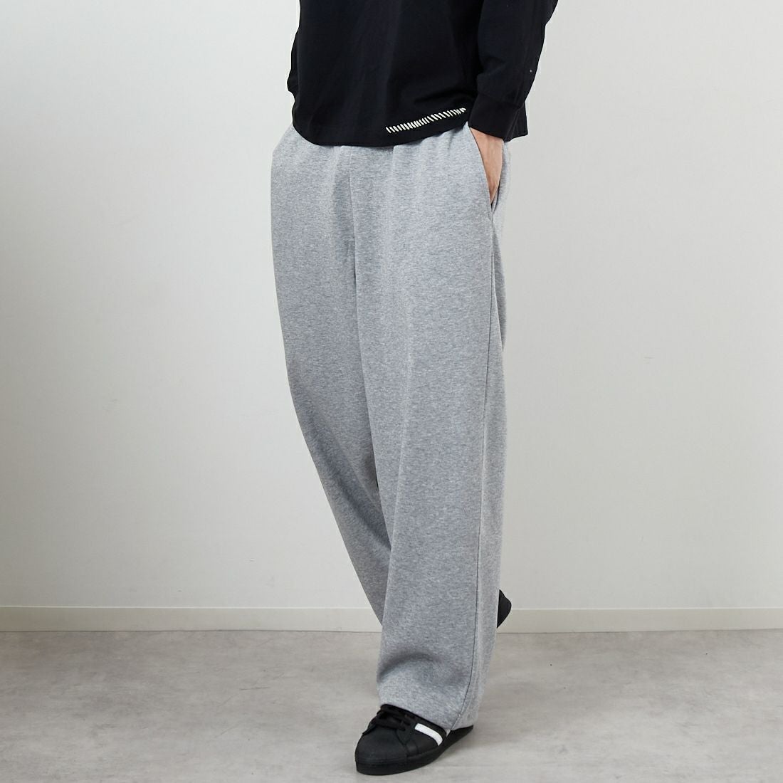 SLICK [スリック] ダブルエアニットスウェットワイドパンツ [5161032] 801 H.GRAY &&モデル身長：179cm 着用サイズ：2&&