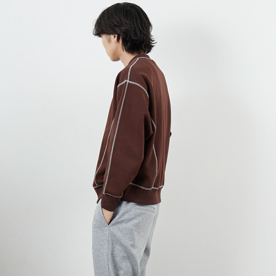 SLICK [スリック] ダブルエアニットステッチワークプルオーバー [5131030] 500 BROWN &&モデル身長：179cm 着用サイズ：1&&