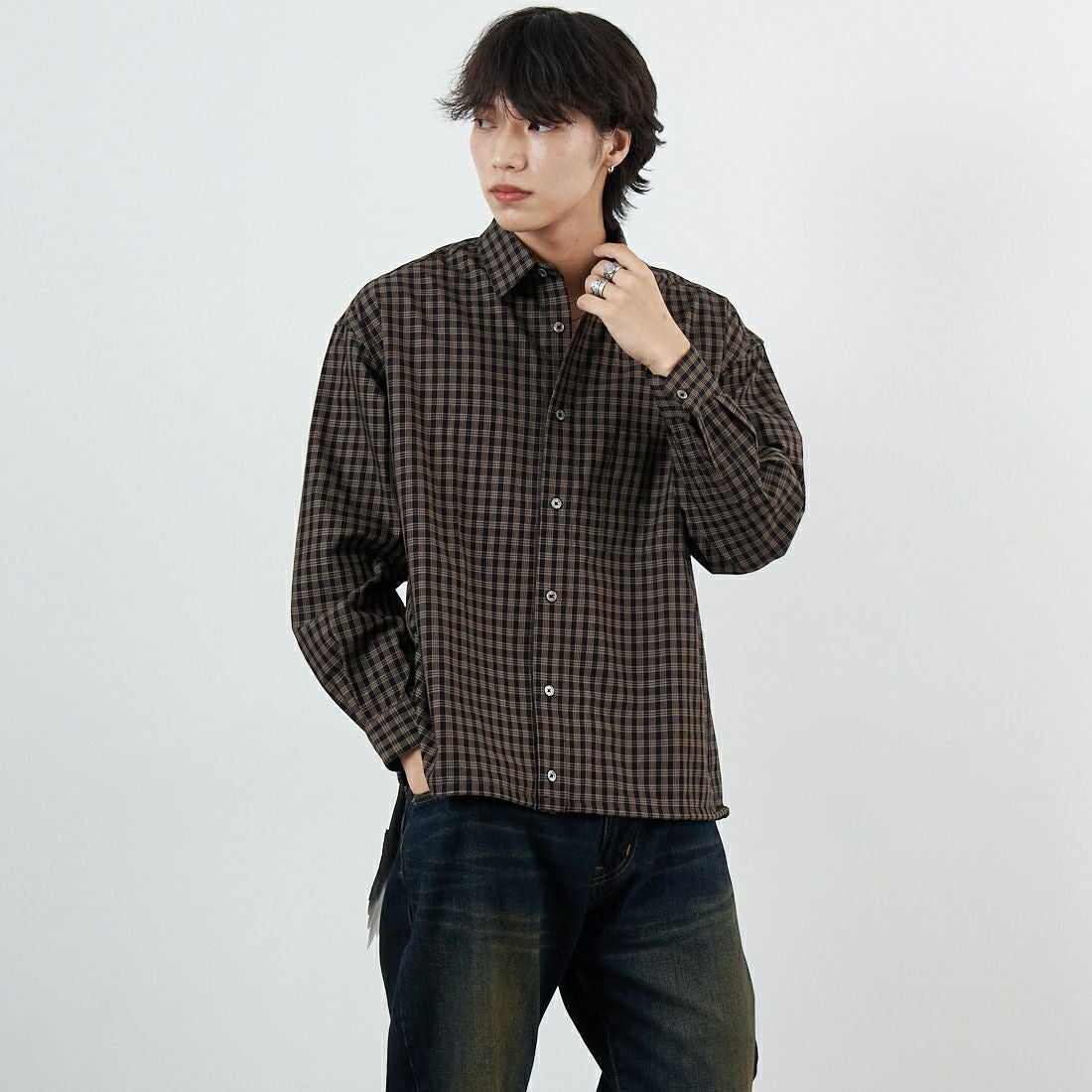 SLICK [スリック] マイクロチェックドローストリングレギュラーシャツ [5121019] 700 BLACK &&モデル身長：179cm 着用サイズ：1&&