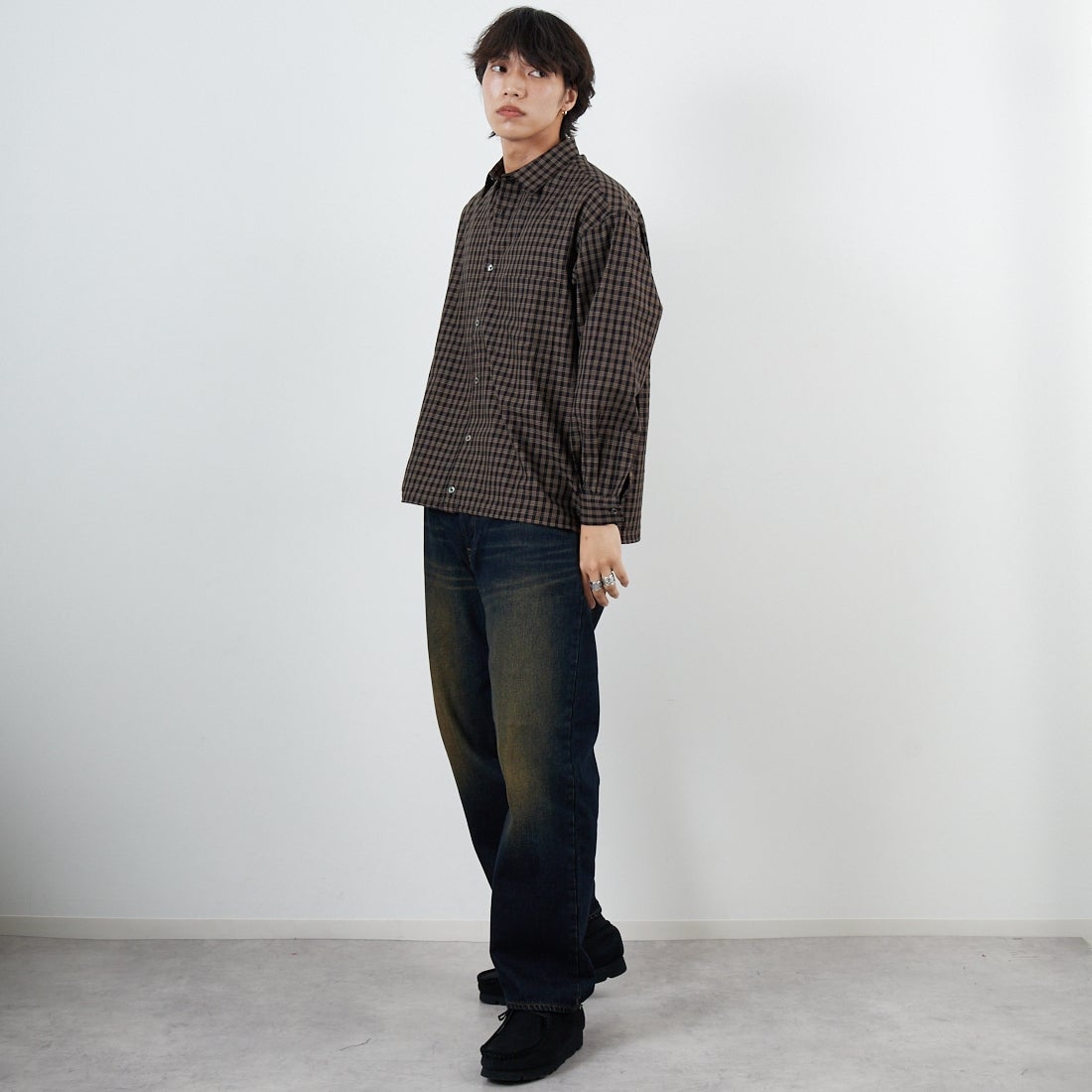 SLICK [スリック] マイクロチェックドローストリングレギュラーシャツ [5121019] 700 BLACK &&モデル身長：179cm 着用サイズ：1&&