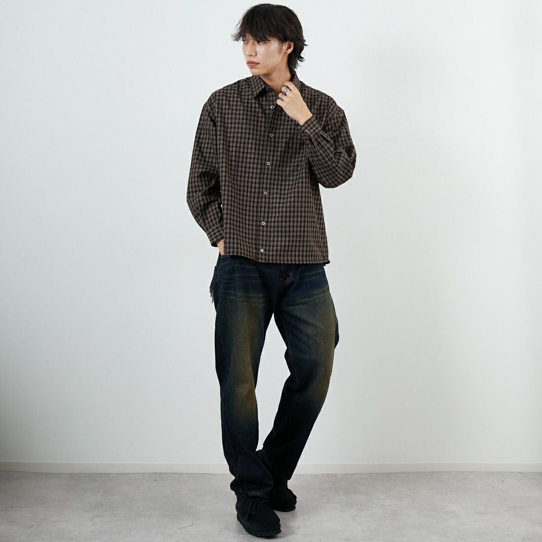 SLICK [スリック] マイクロチェックドローストリングレギュラーシャツ [5121019] 700 BLACK &&モデル身長：179cm 着用サイズ：1&&