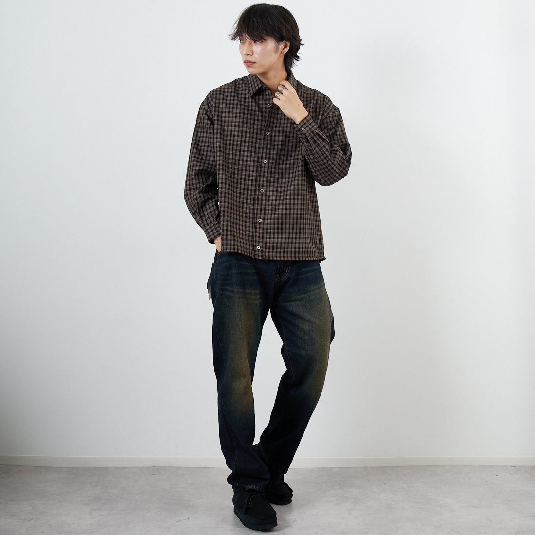 SLICK [スリック] マイクロチェックドローストリングレギュラーシャツ [5121019] 700 BLACK &&モデル身長：179cm 着用サイズ：1&&