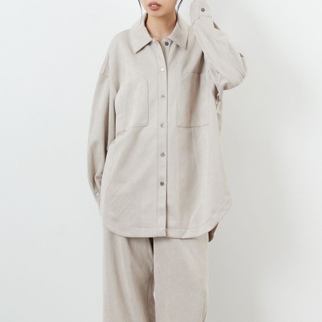CLOCHE [クロシェ] スエードダンボールシャツ [55285641] ﾍﾞｰｼﾞｭ &&モデル身長：162cm 着用サイズ：2&&