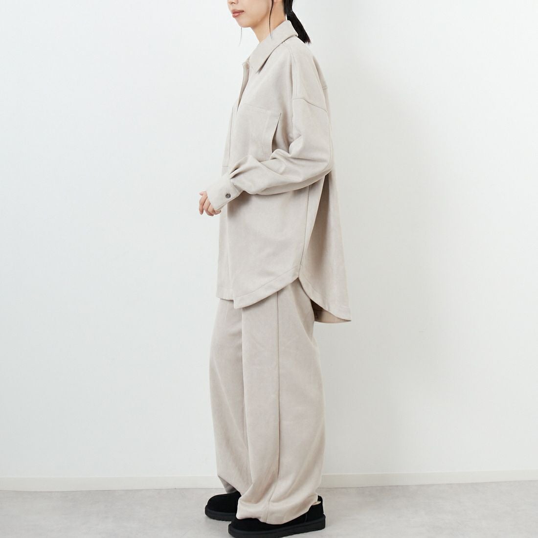 CLOCHE [クロシェ] スエードダンボールシャツ [55285641] ﾍﾞｰｼﾞｭ &&モデル身長：162cm 着用サイズ：2&&