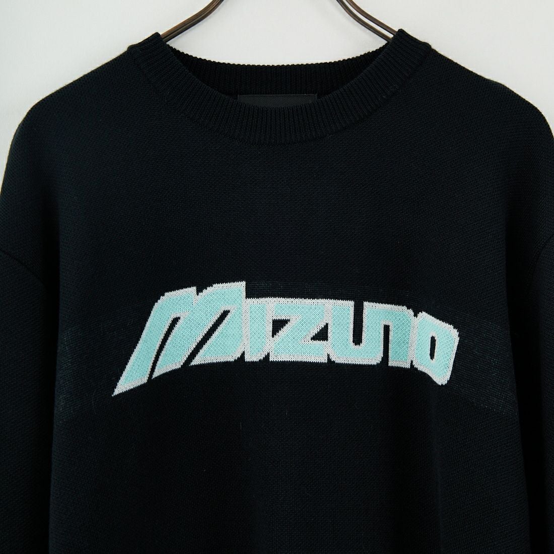 NEW VINTAGE GOLF [ニュービンテージゴルフ] MIZUNO×NVG クラシックロゴクルーネックニット [MZN-0422] BLACK