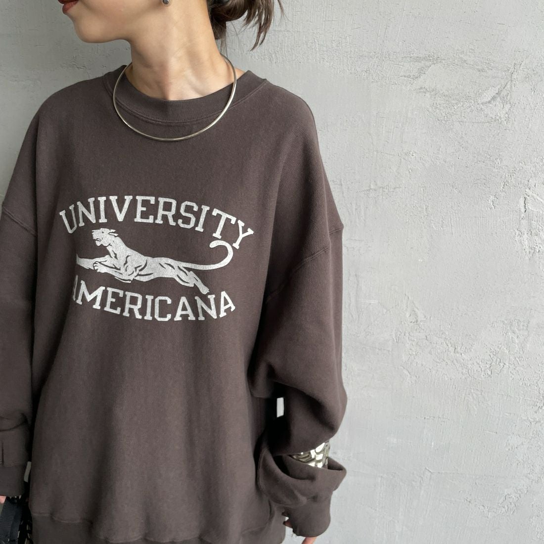 Americana [アメリカーナ] リバースウィーブ クルーネックスウェット [BRF-771A-2] Dﾌﾞﾗｳﾝ &&モデル身長：150cm 着用サイズ：M&&