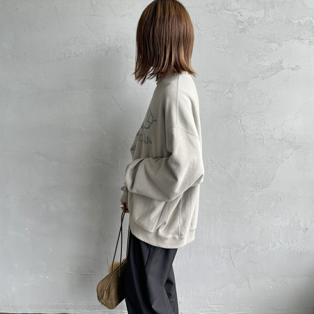 Americana [アメリカーナ] リバースウィーブ クルーネックスウェット [BRF-771A-2] ｸﾞﾚｰｼﾞｭ &&モデル身長：158cm 着用サイズ：M&&