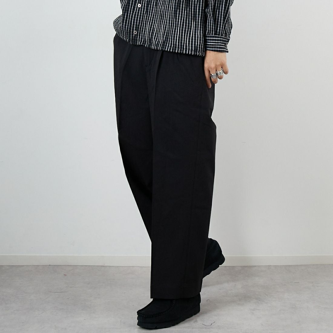 700 BLACK&&モデル身長：179cm 着用サイズ：2&&