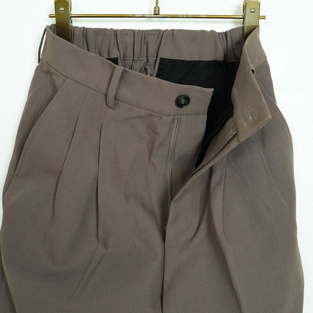 SLICK [スリック] テックツイルツータックスラックス [5161027] 500 BROWN