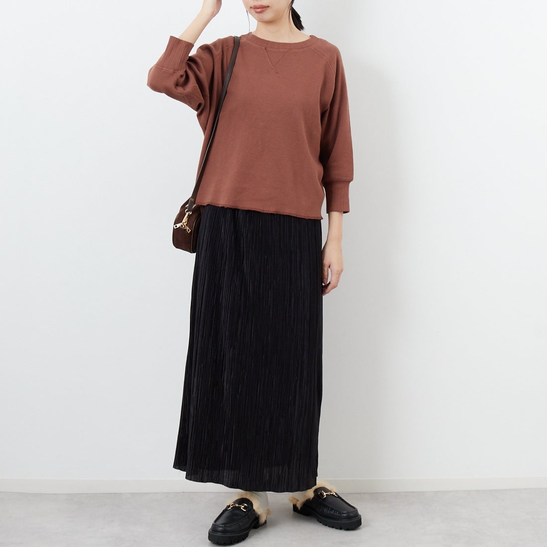 KHA:KI [カーキ] ハニカム8分袖トップス [MIL25FCS3467] BROWN &&モデル身長：162cm 着用サイズ：1&&