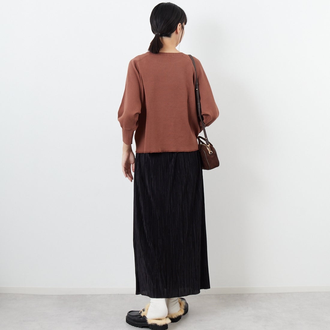 KHA:KI [カーキ] ハニカム8分袖トップス [MIL25FCS3467] BROWN &&モデル身長：162cm 着用サイズ：1&&