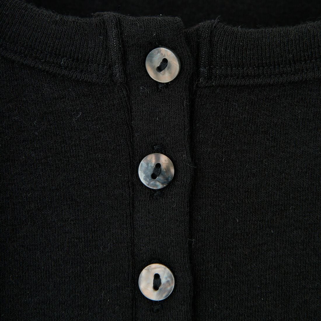 KHA:KI [カーキ] ヘンリーネックカットソー [MIL25FCS3464] BLACK