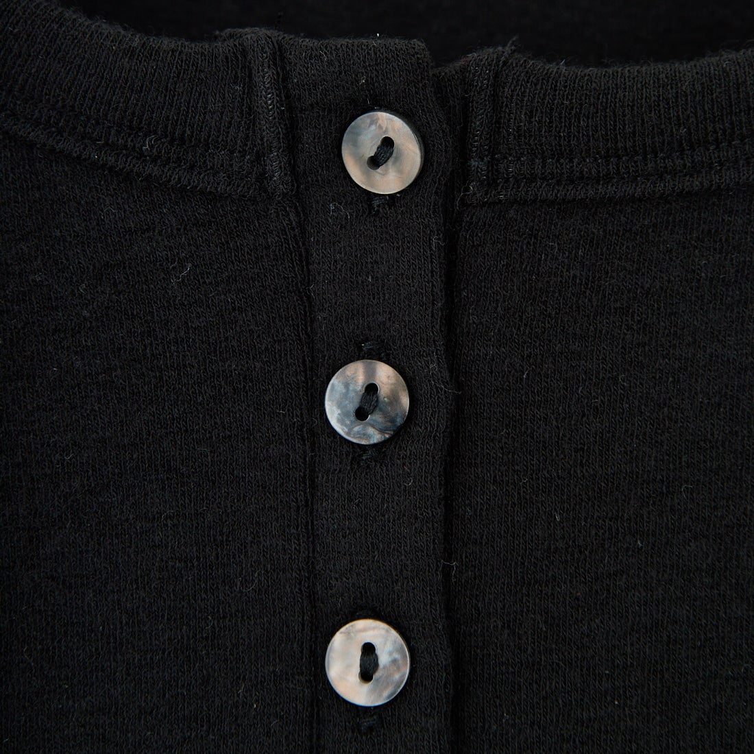 KHA:KI [カーキ] ヘンリーネックカットソー [MIL25FCS3464] BLACK